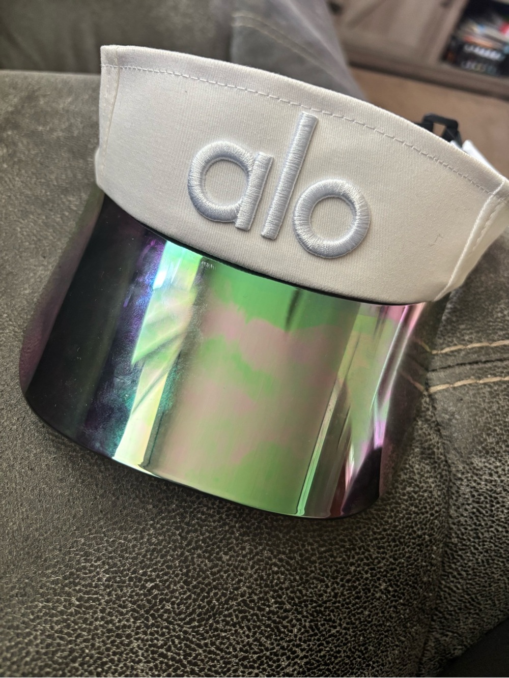 Alo visor hat - Authentic - Picture 5 of 10